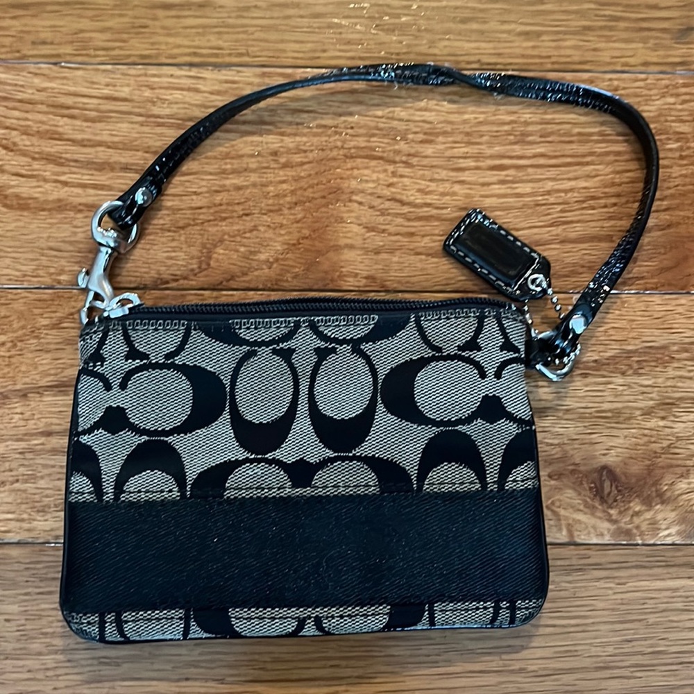 ☀️Coach Wristlet - Picture 2 of 7